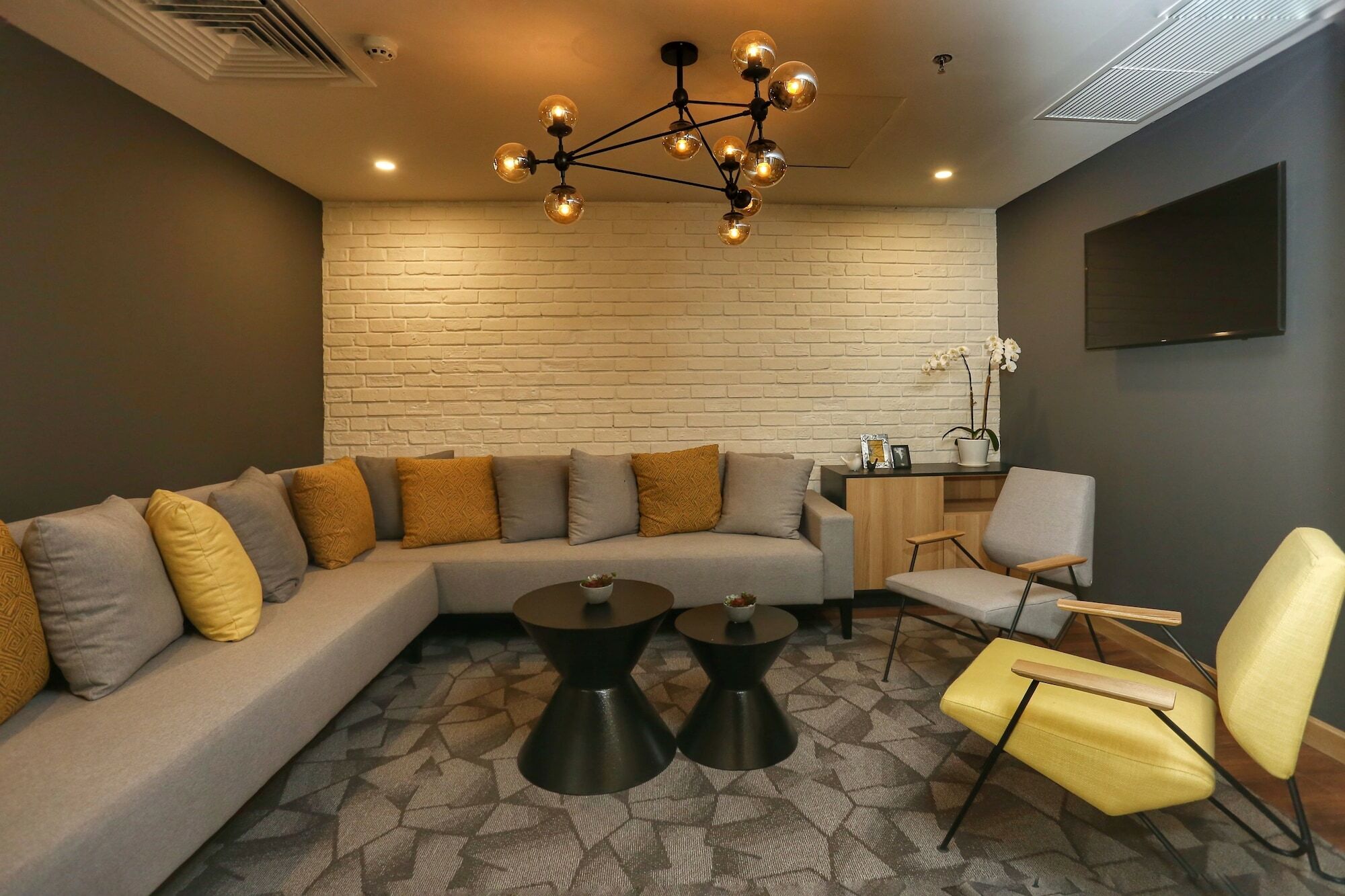 Citadines Central Binh Duong Thuan An Exteriör bild